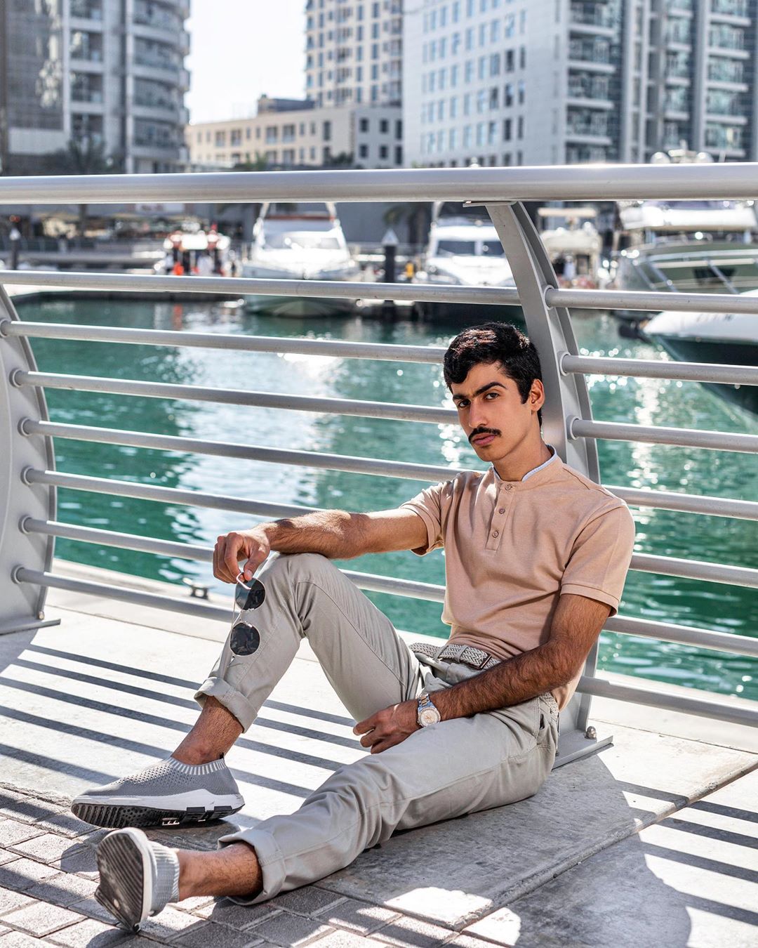 Мужские Фото в Дубае и Абу-Даби. Профессиональная Мужская Фотосессия в ОАЭ  | Kuckoo.Art
