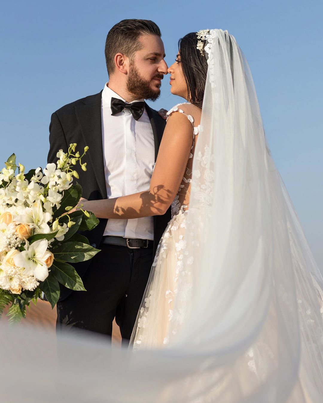 Book Dubai Wedding Photography Service. Hire Professional Wedding Photographer. Contact DubaiContent.Pro