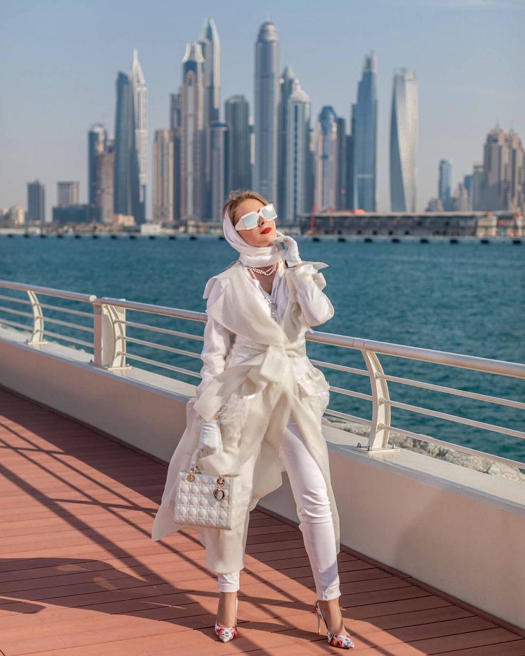 Beautiful Ladies Photo. Professional Fashion Photographer in Dubai & Abu Dhabi. Lady in Dubai | Kuckoo.Art