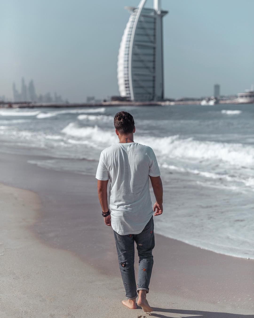 Мужской Фотограф в Дубае и Абу-Даби. Профессиональные Мужские Фотосессии в ОАЭ | Kuckoo.Art