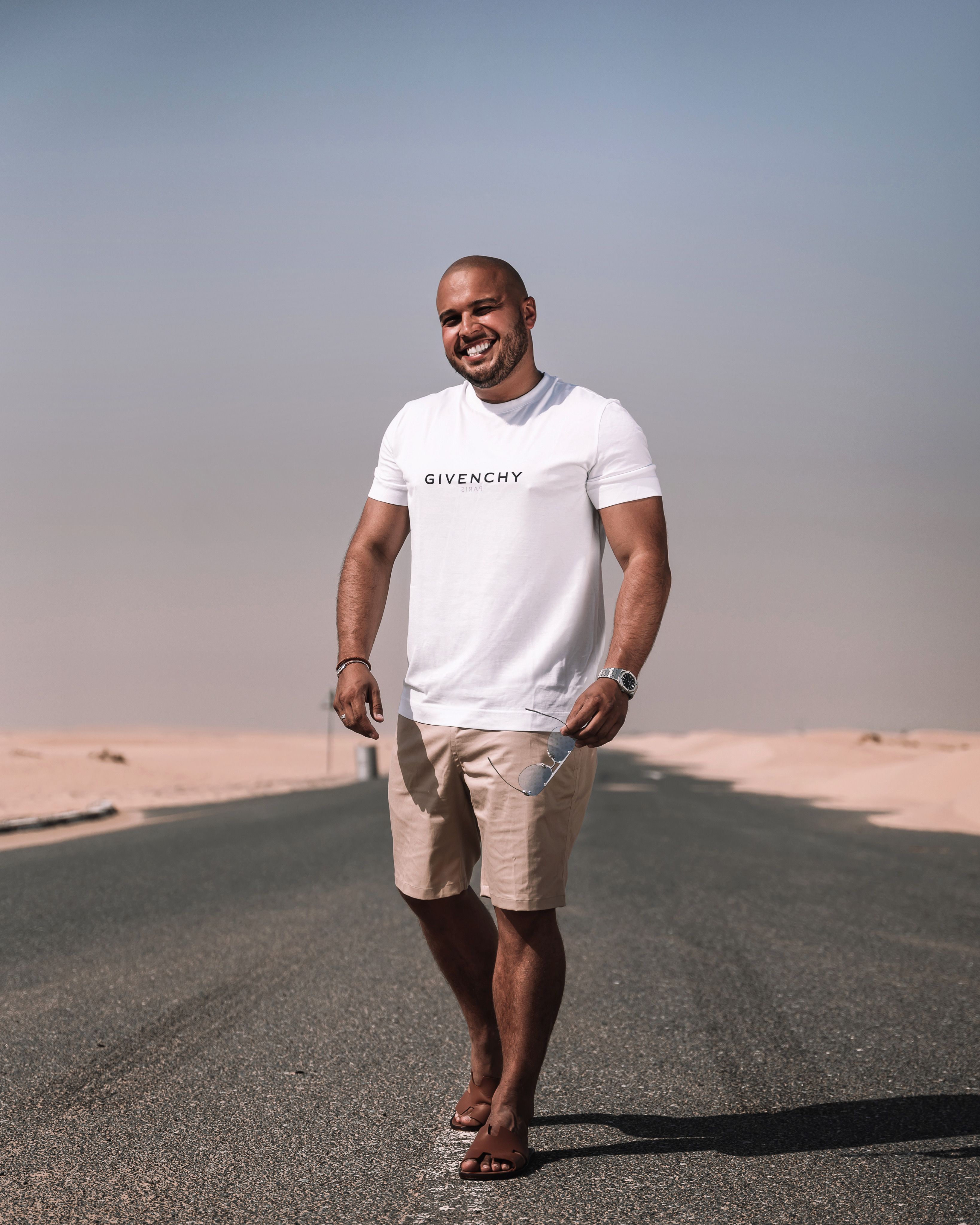 Capture the beauty of Dubai's desert with our male photographer. Book now for stunning images and a memorable experience.